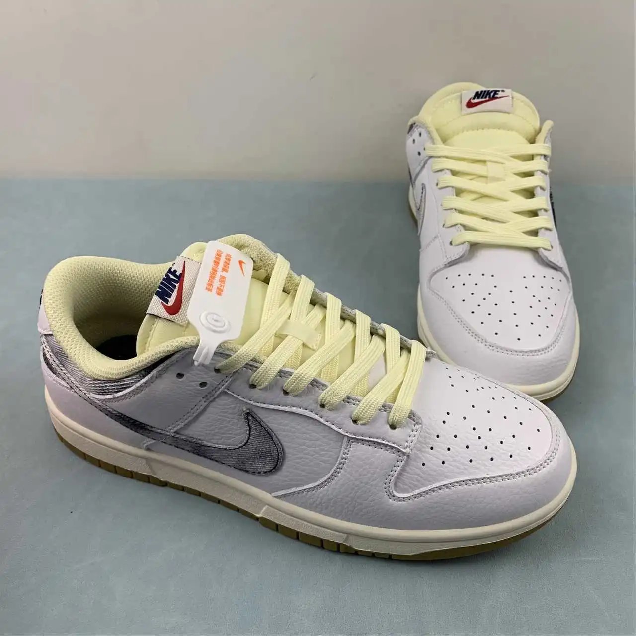 Nike Dunk Low FN6881-100 thumbnail 2