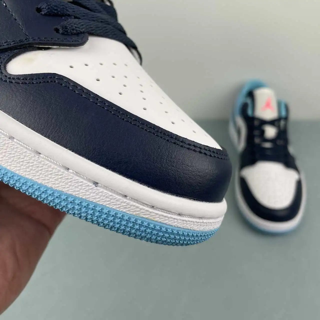 Air Jordan 1 Low 553558-149 7