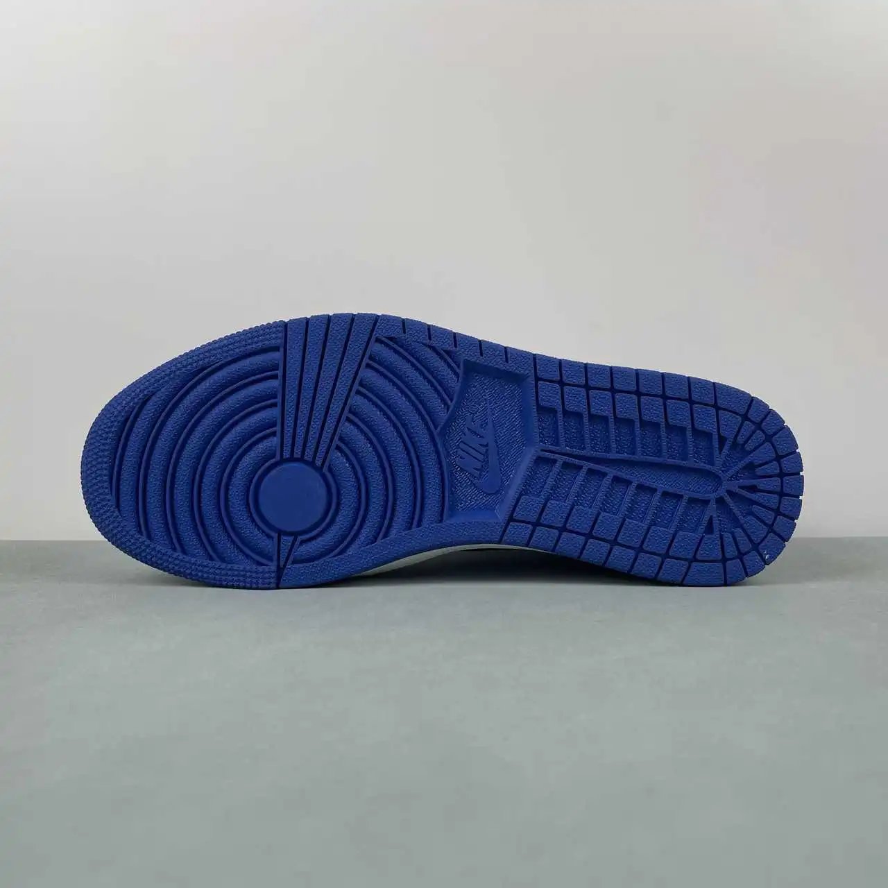 Air Jordan 1 Low CZ0790-140 11