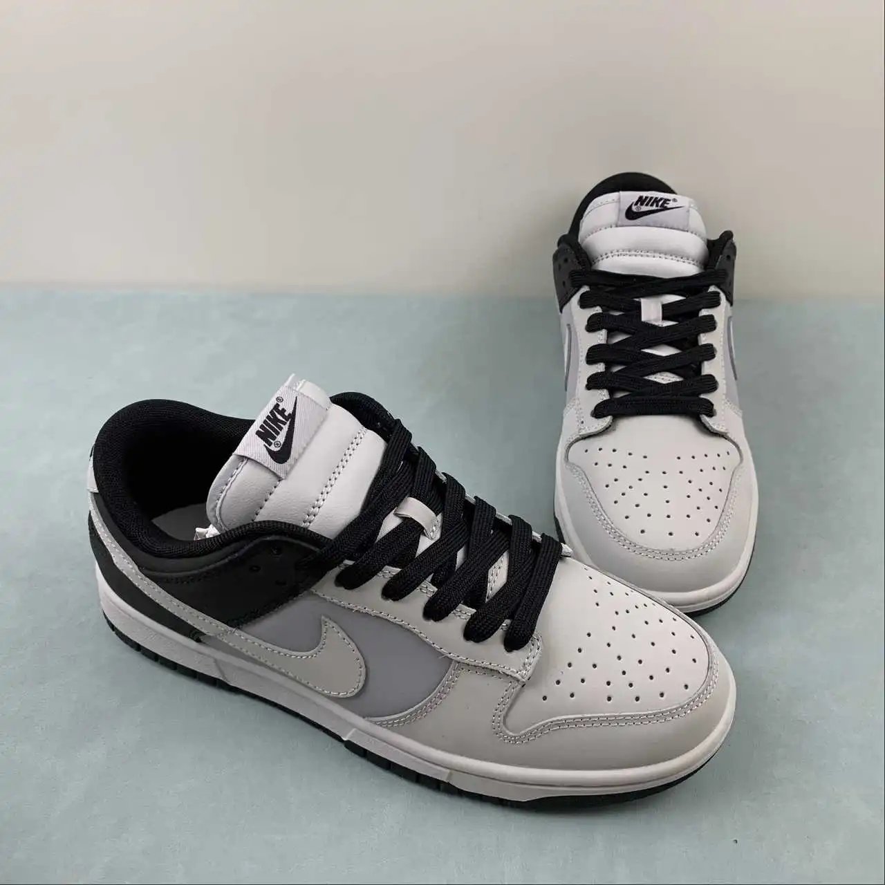 Nike Dunk Low 304714-012 thumbnail 2