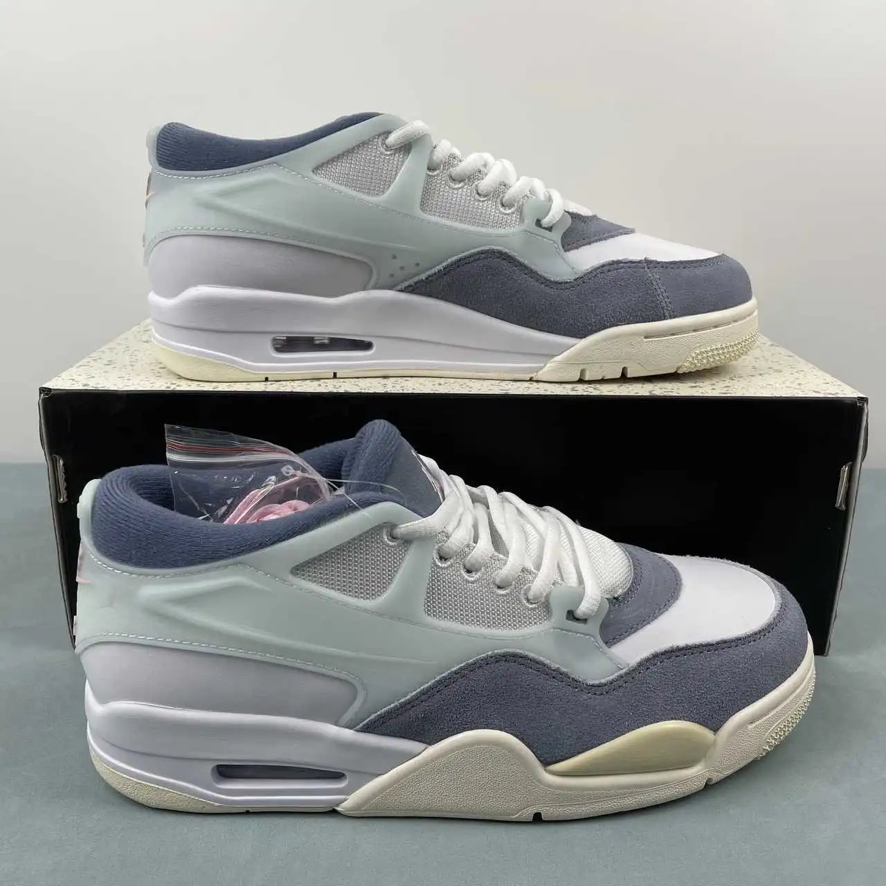 Air Jordan 4 FQ7939-101