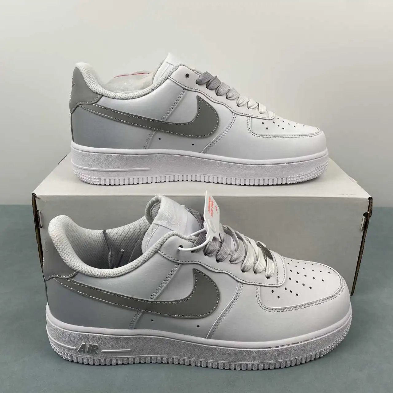 Nike Air Force 1 FN0366-102