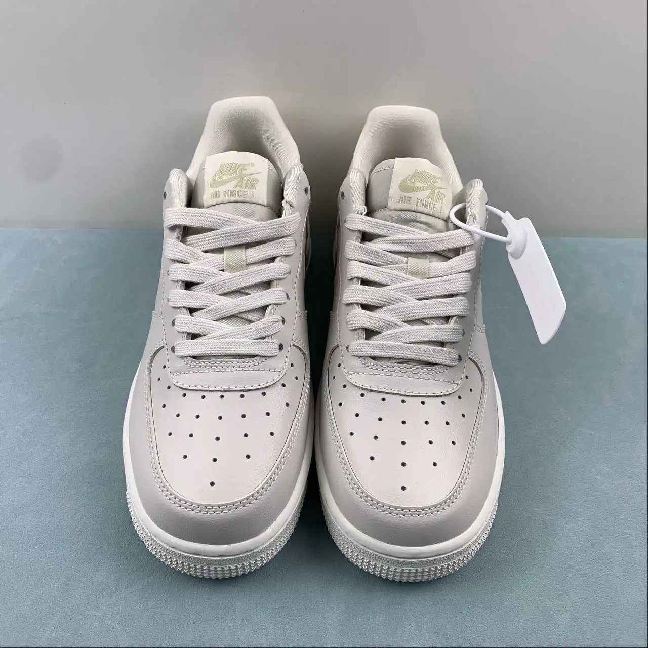 Nike Air Force 1 AO3814-001 thumbnail 3
