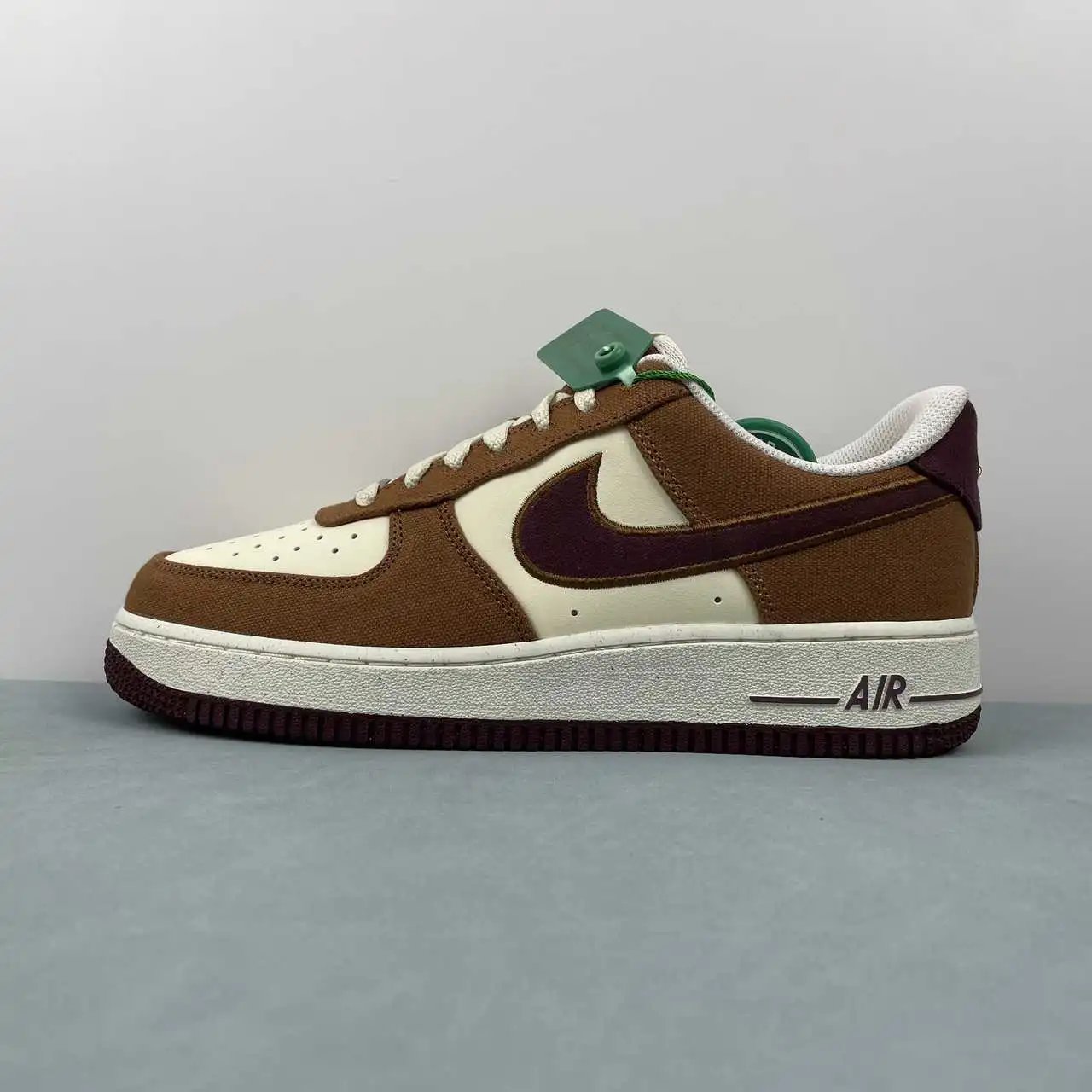 Nike Air Force 1 FQ8713-200 thumbnail 4