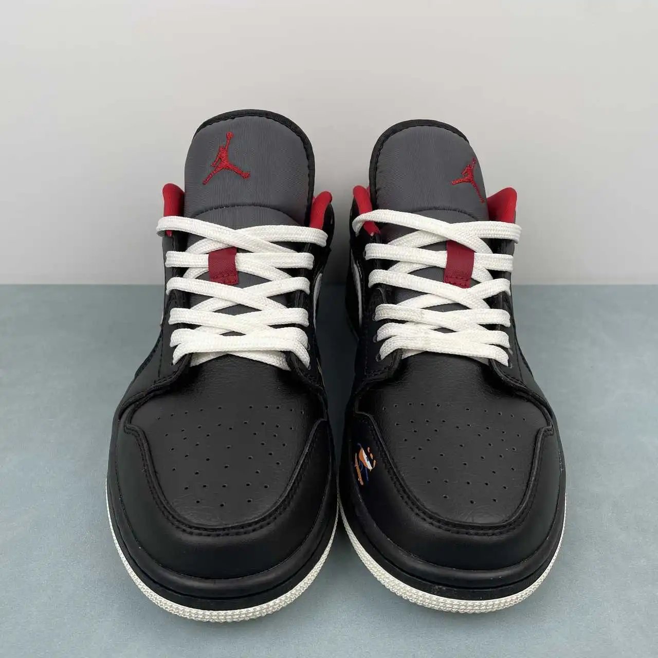 Air Jordan 1 Low FJ7073-010 thumbnail 3
