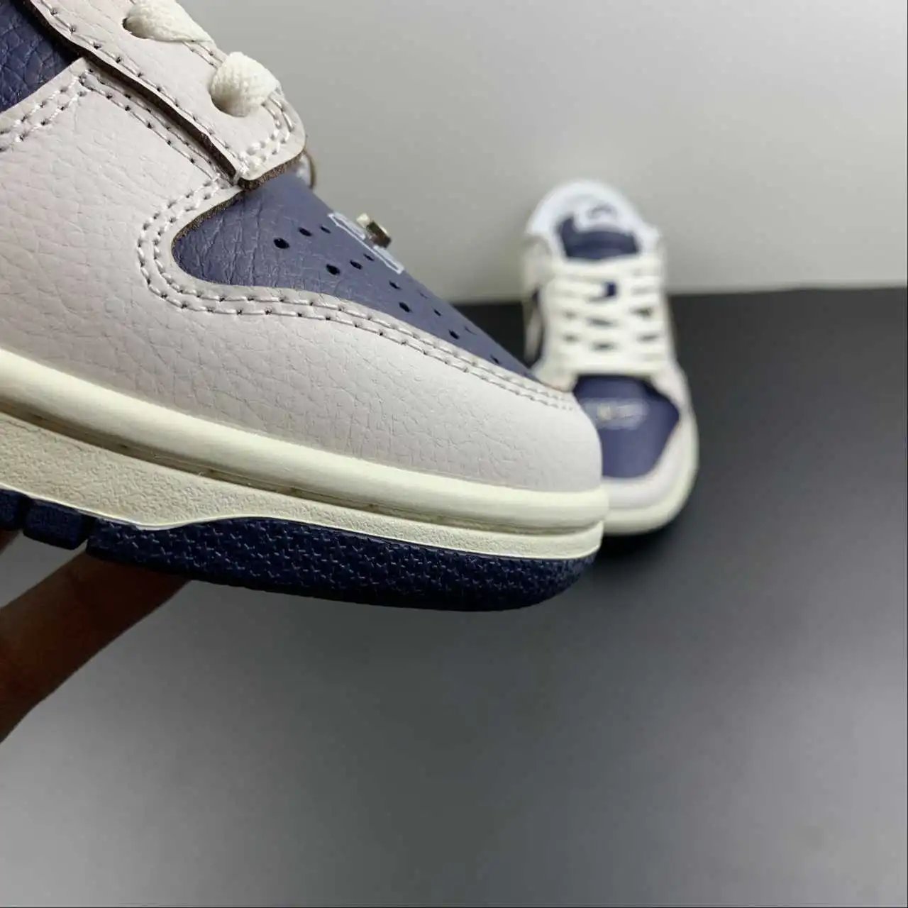 Nike Dunk Low FD8775-100 7
