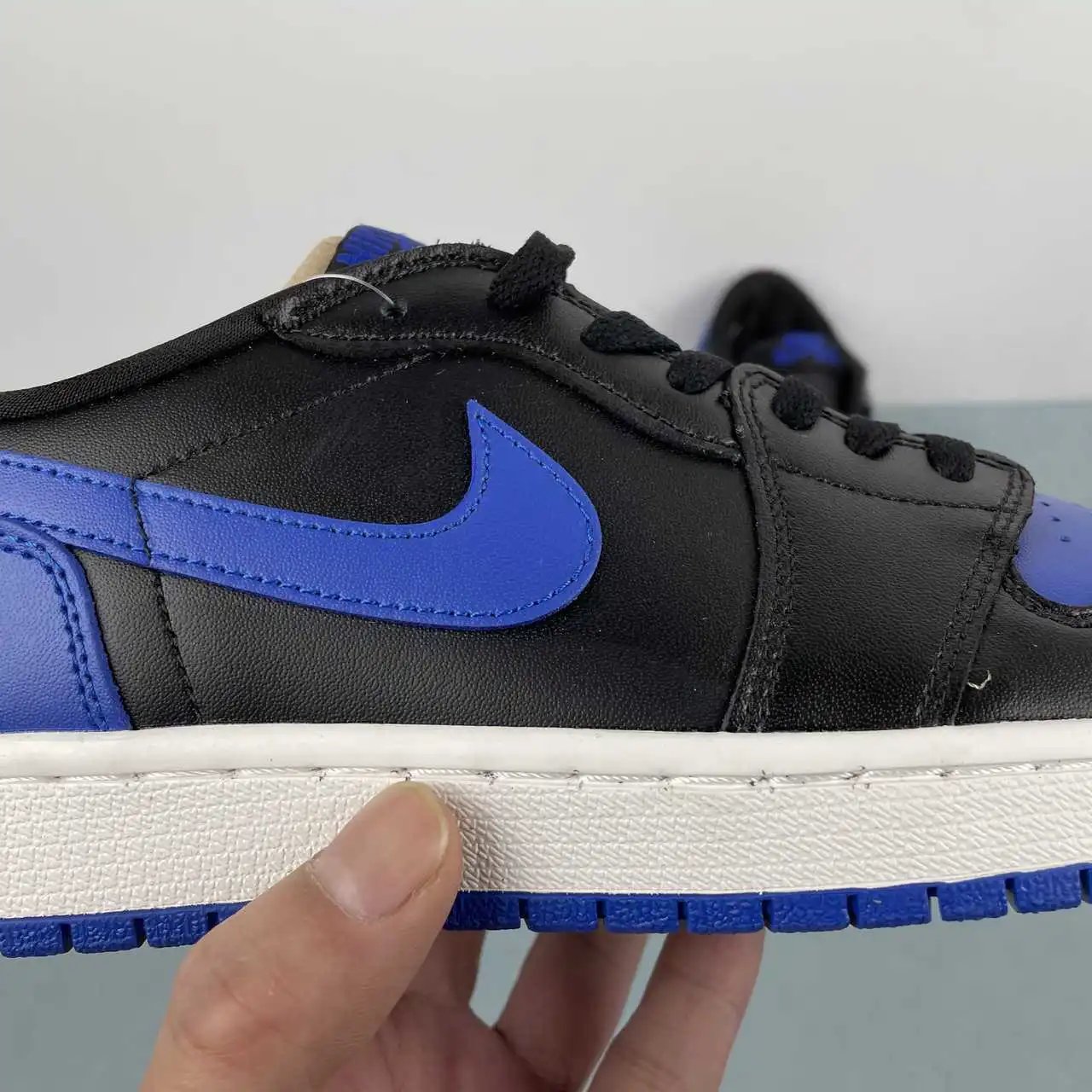 Air Jordan 1 Low IB1981-004 9