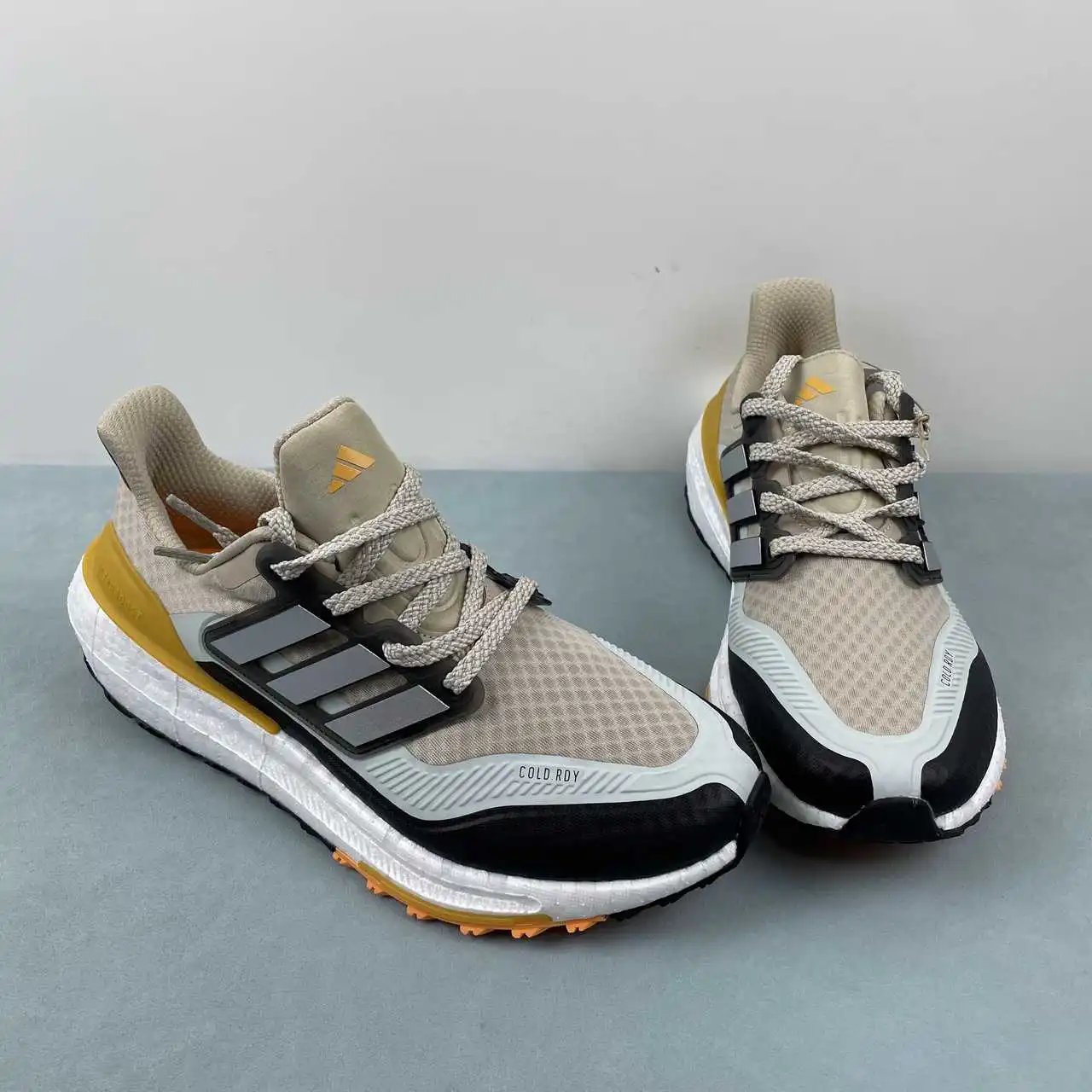 Adidas Ultra Boost Light UB IE1674 thumbnail 2