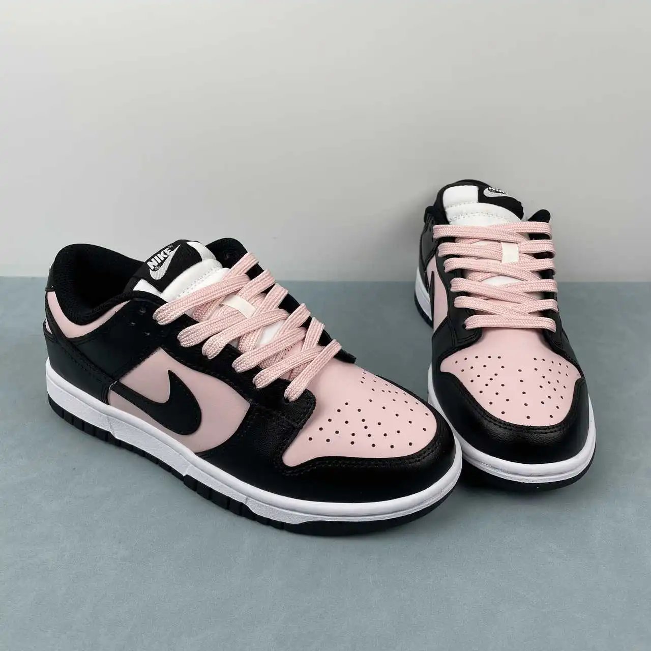 Nike Dunk Low CW1590-100 thumbnail 2