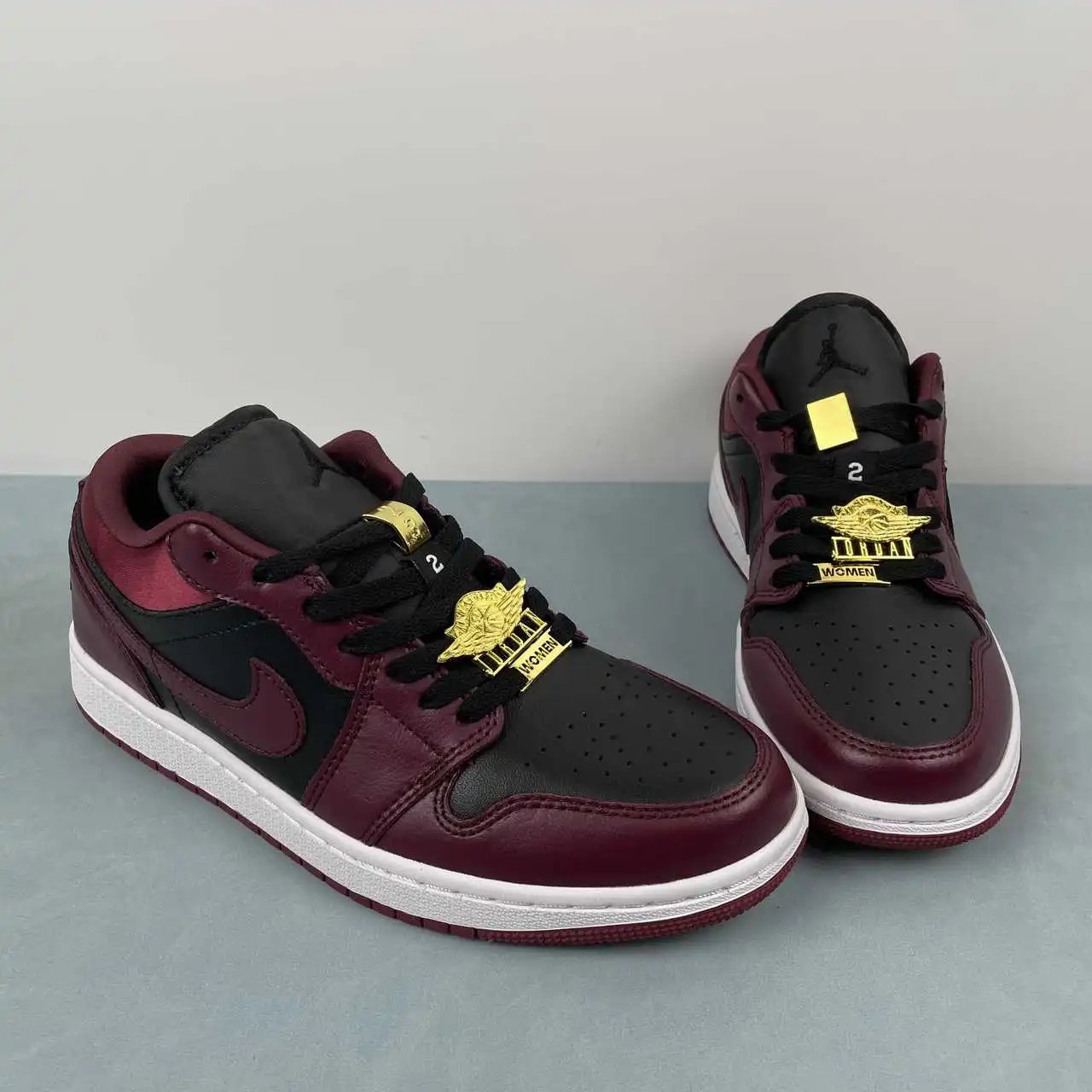 Air Jordan 1 Low DB6491-600 thumbnail 2
