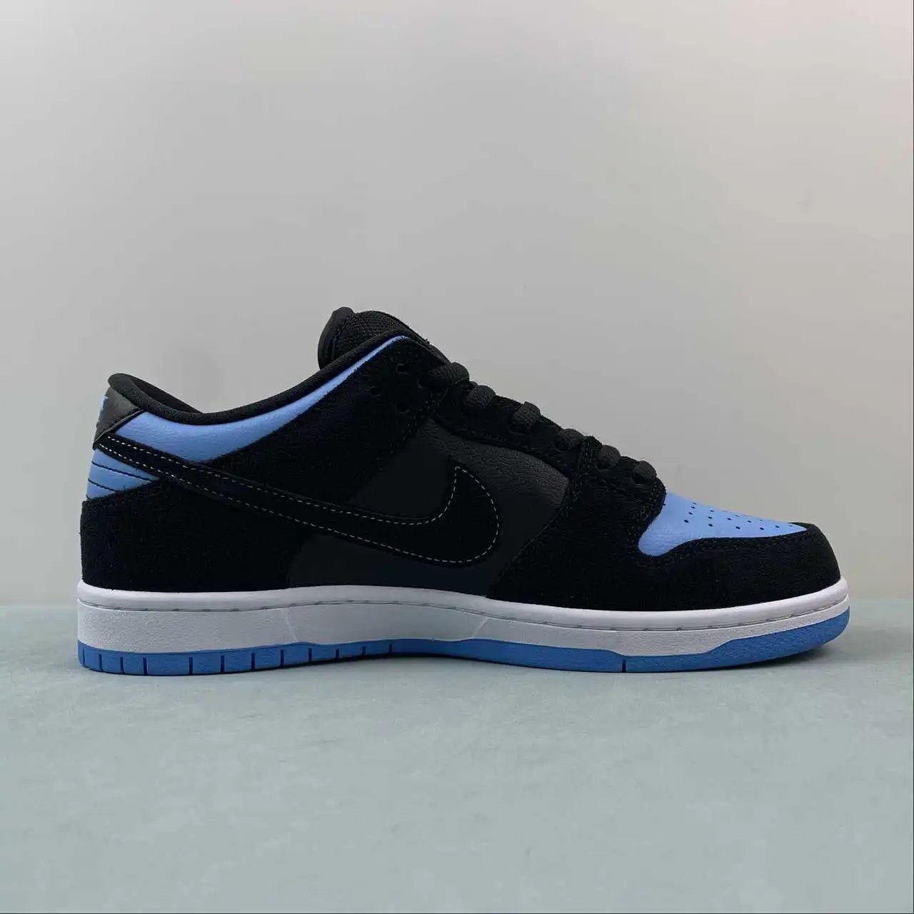 Nike Dunk Low 304292-048 5