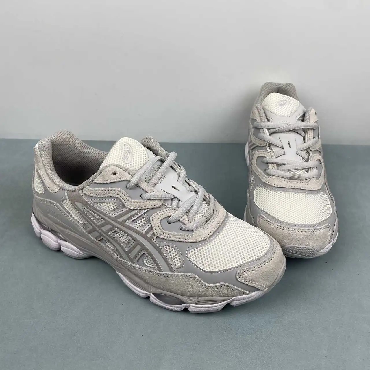 Asics CEL-NYC 1203A663-101 thumbnail 2
