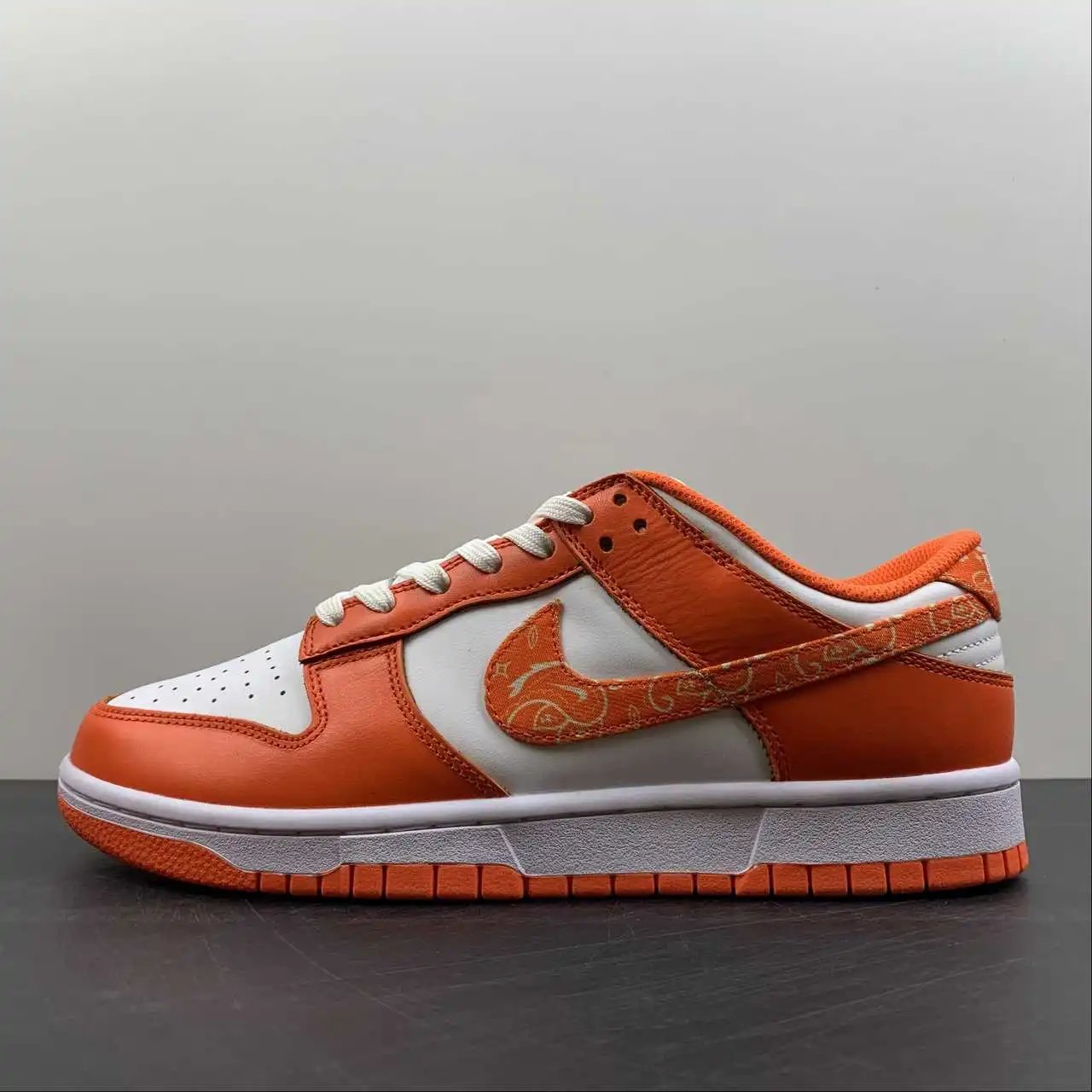 Nike Dunk Low DH4401-103 thumbnail 4