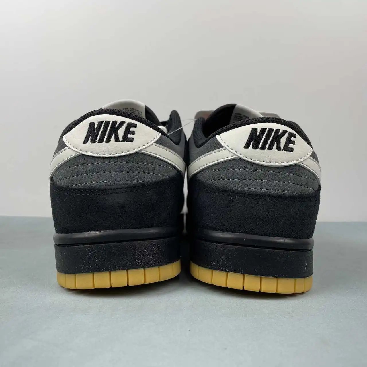 Nike Dunk Low HQ1931-001 11