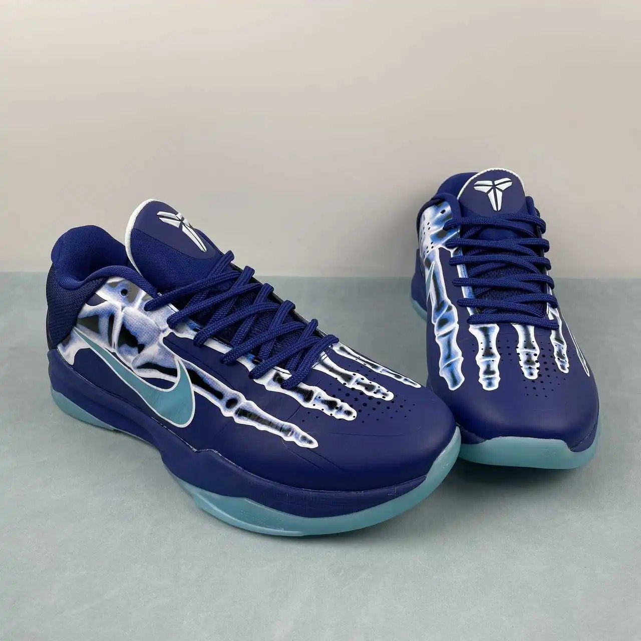 Nike Kobe HJ4303-400 thumbnail 2