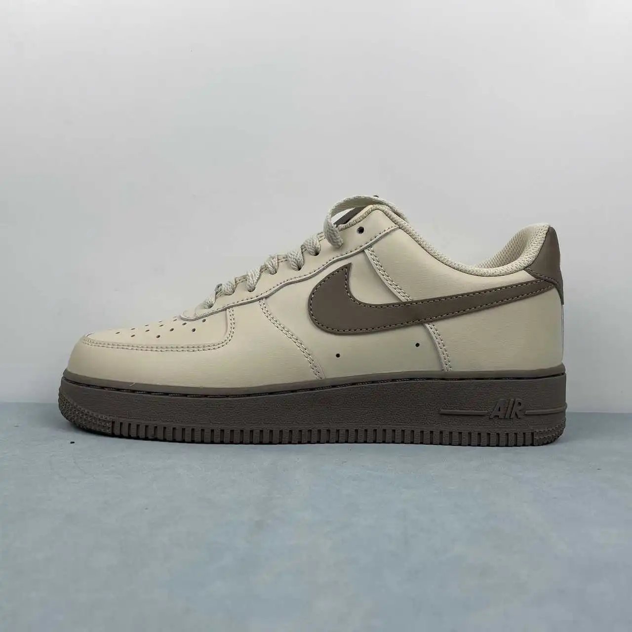 Nike Air Force 1 FJ4146-201 thumbnail 4