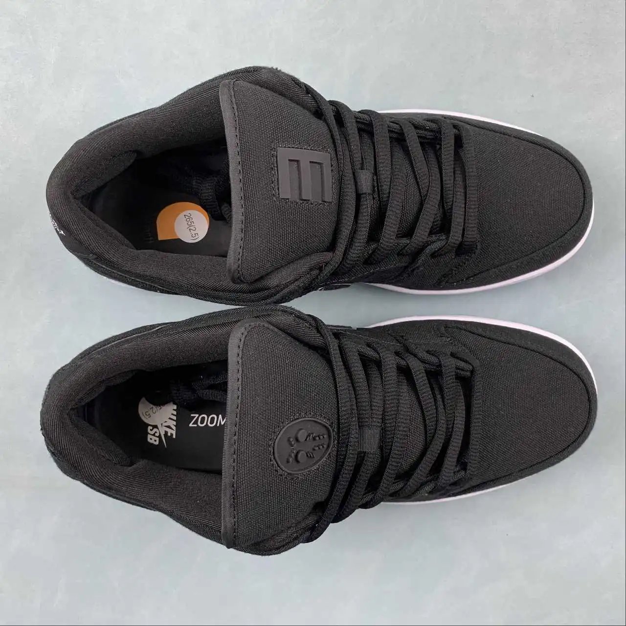 Nike Dunk Low FN4193-013 9