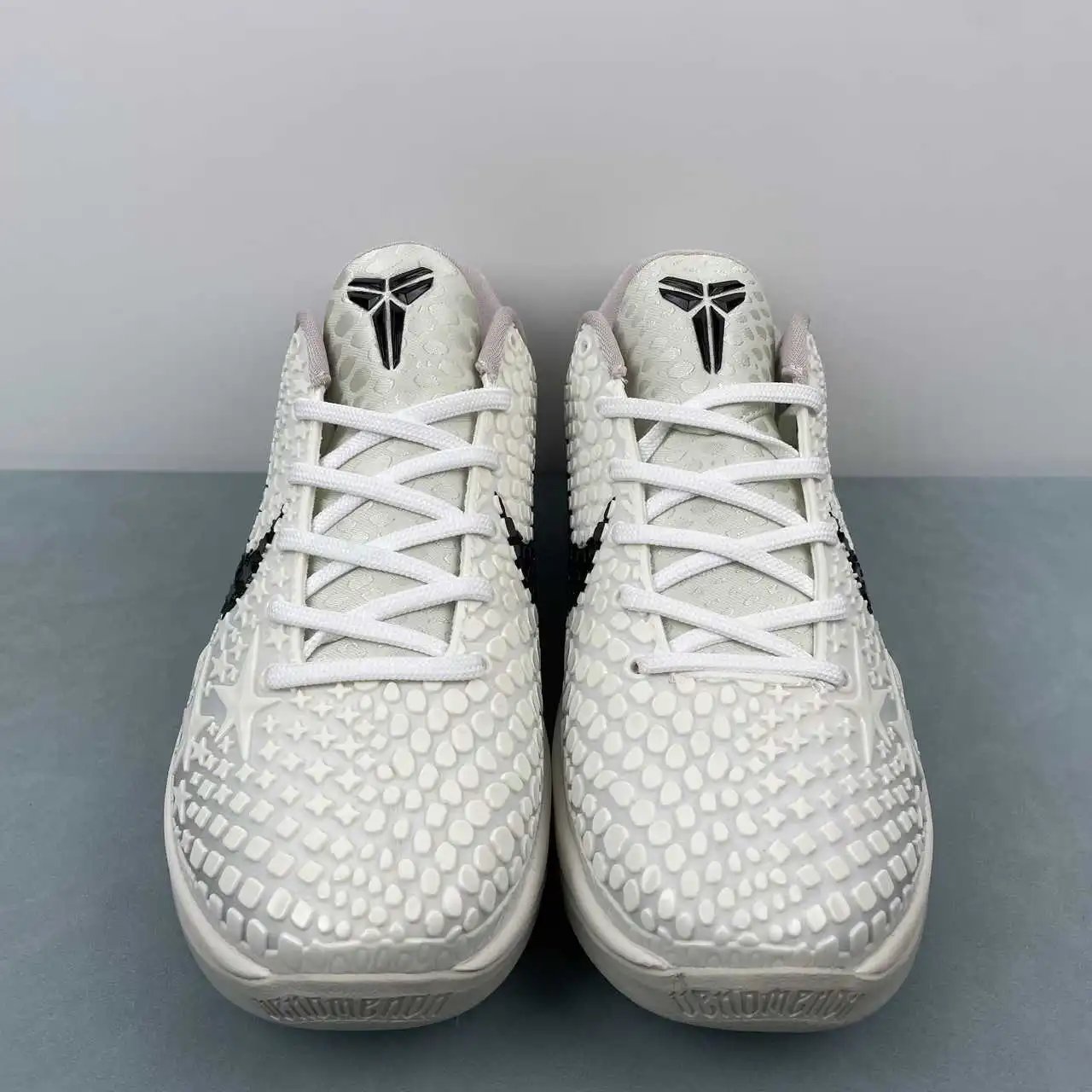 Nike Kobe FQ3546-100 thumbnail 4