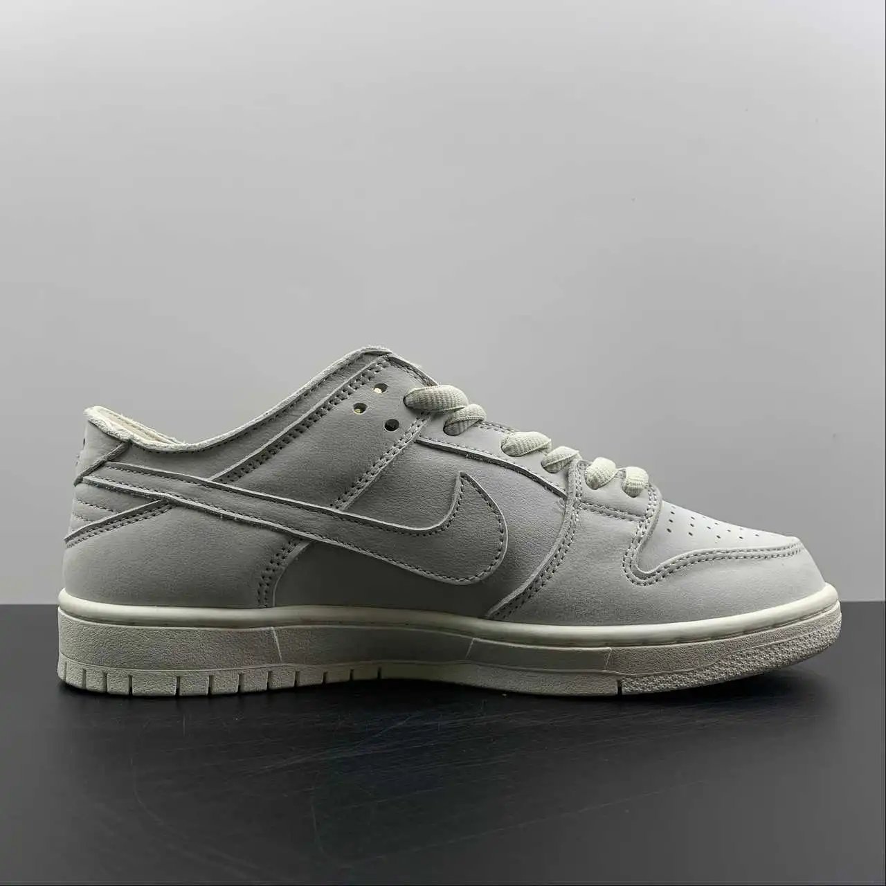 Nike Dunk Low AA4275-001 5