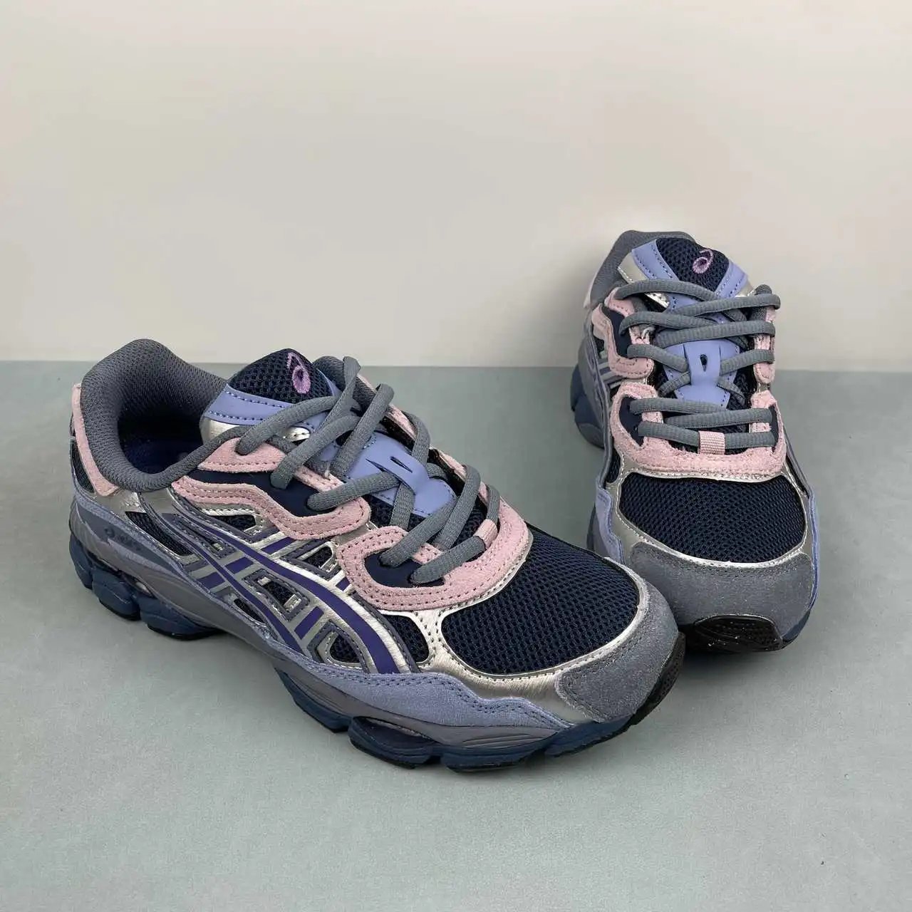 Asics CEL-NYC 1203A785-400 thumbnail 2