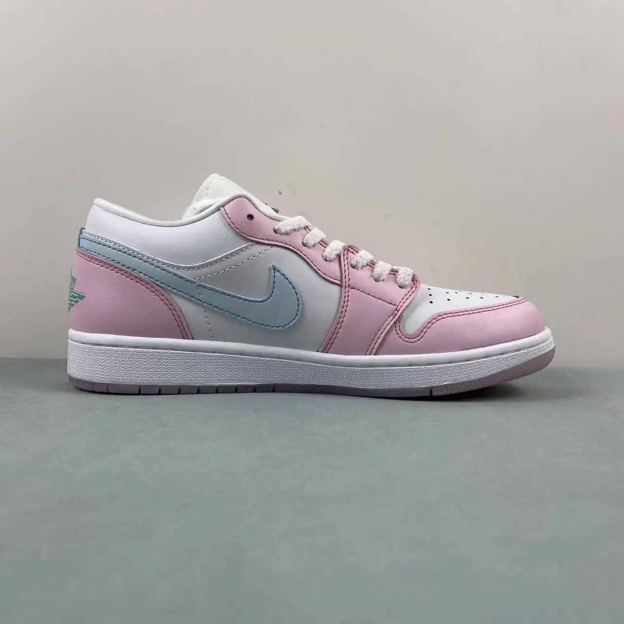 Air Jordan 1 Low HM3706-141 6