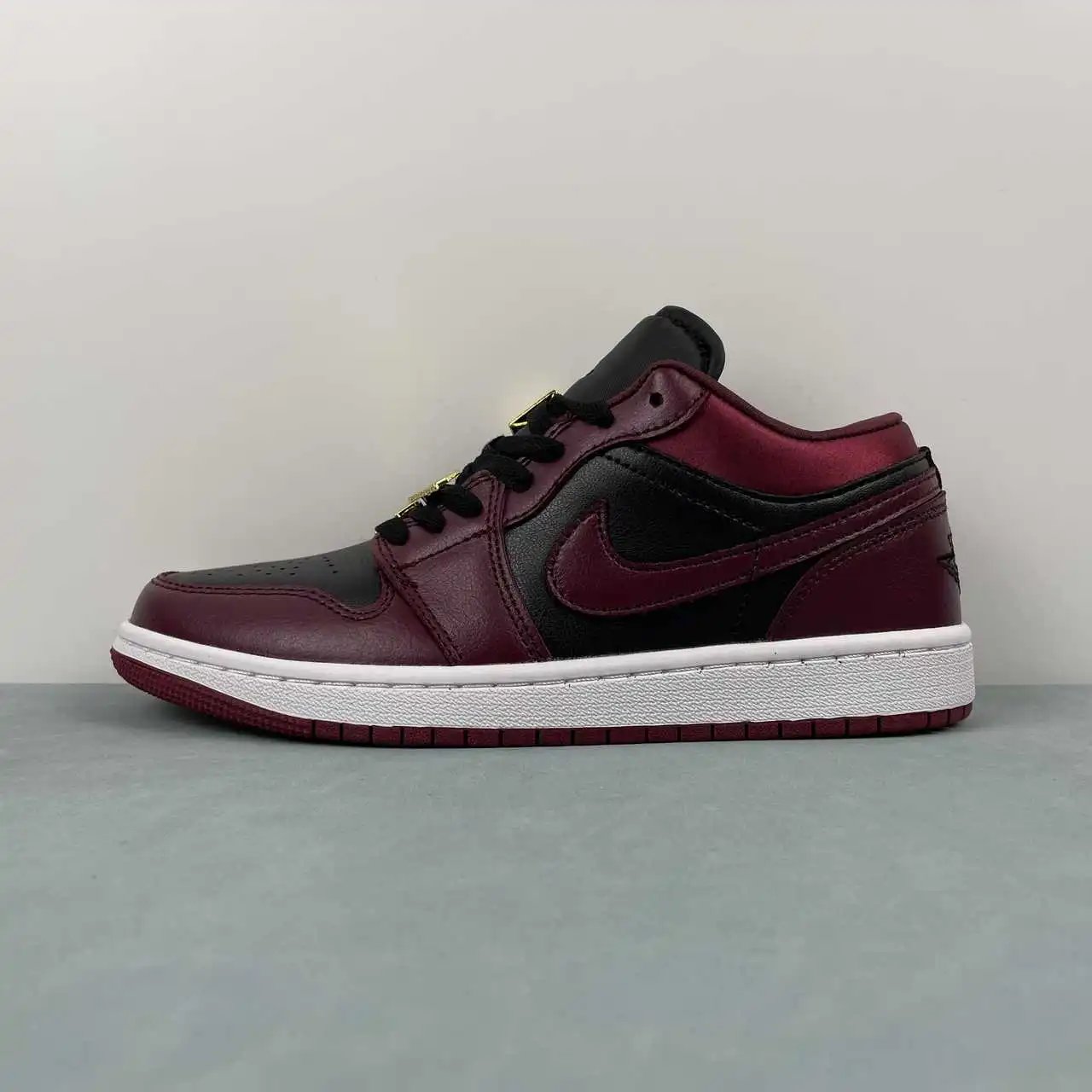 Air Jordan 1 Low DB6491-600 5
