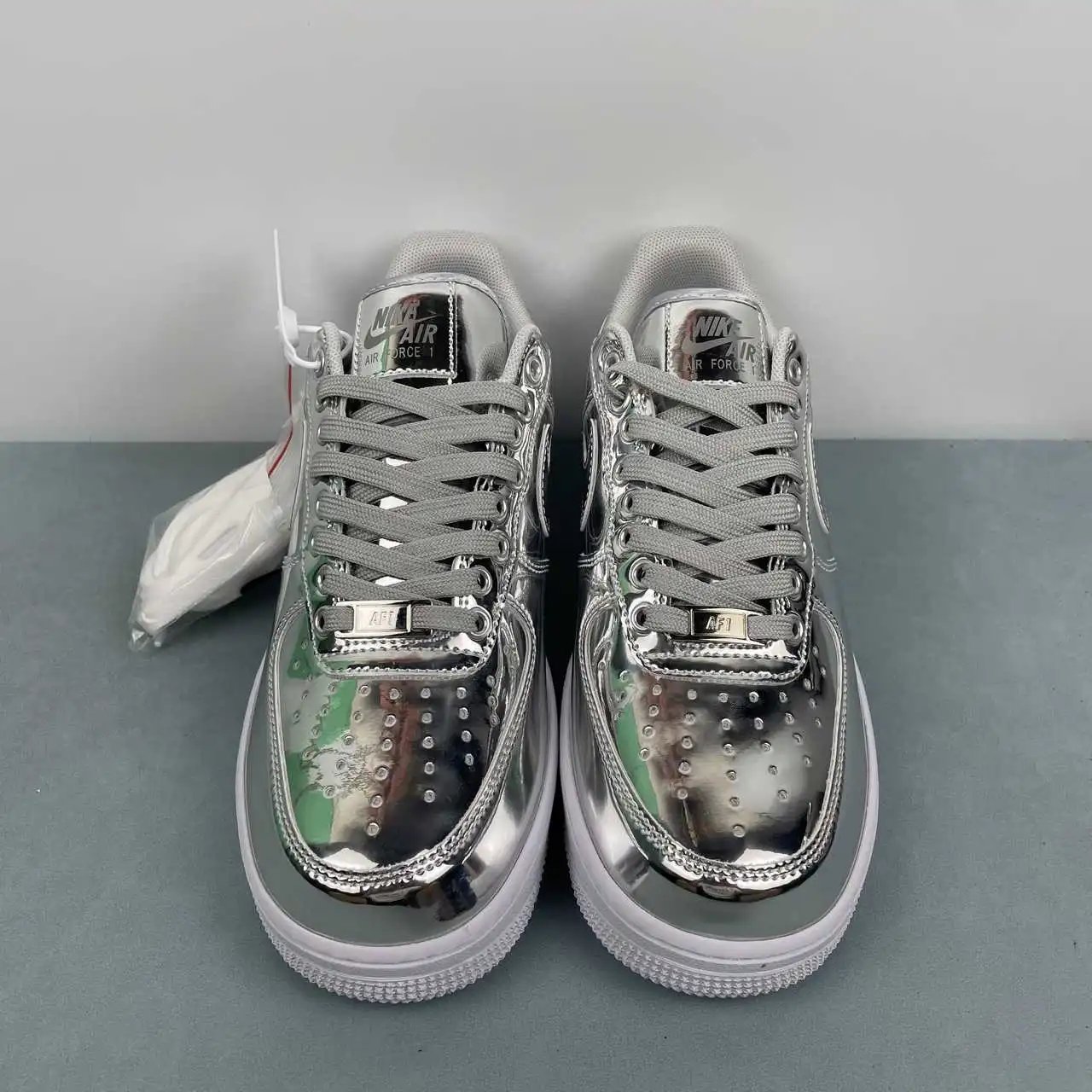 Nike Air Force 1 CQ6566-001 thumbnail 3