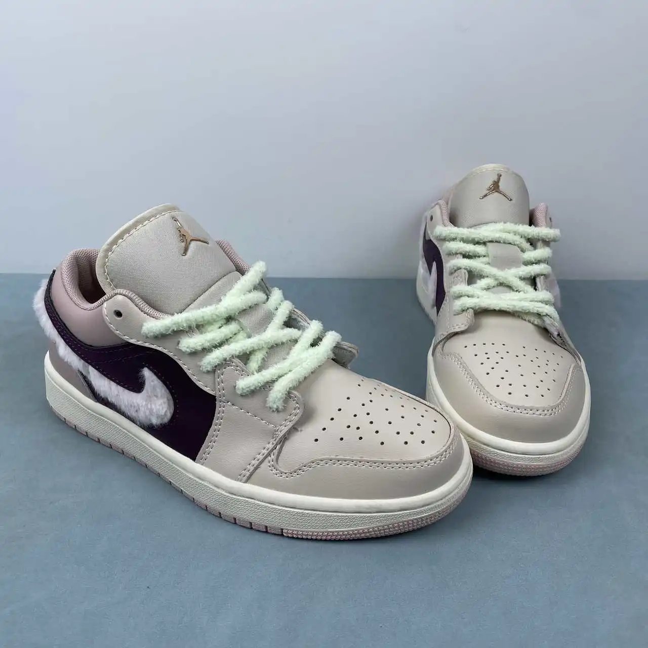 Air Jordan 1 Low Fz3928-200 thumbnail 2