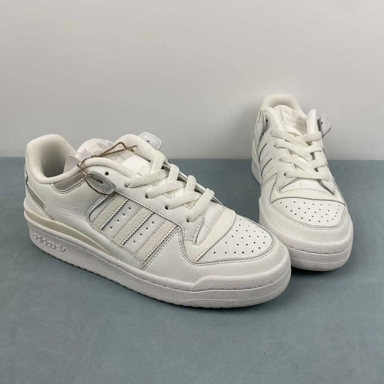 Adidas Forum Low CL IH7828 thumbnail 2