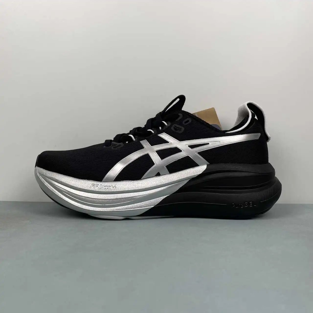 Asics GEL-NIMBUS 28 1011C145-001 thumbnail 4