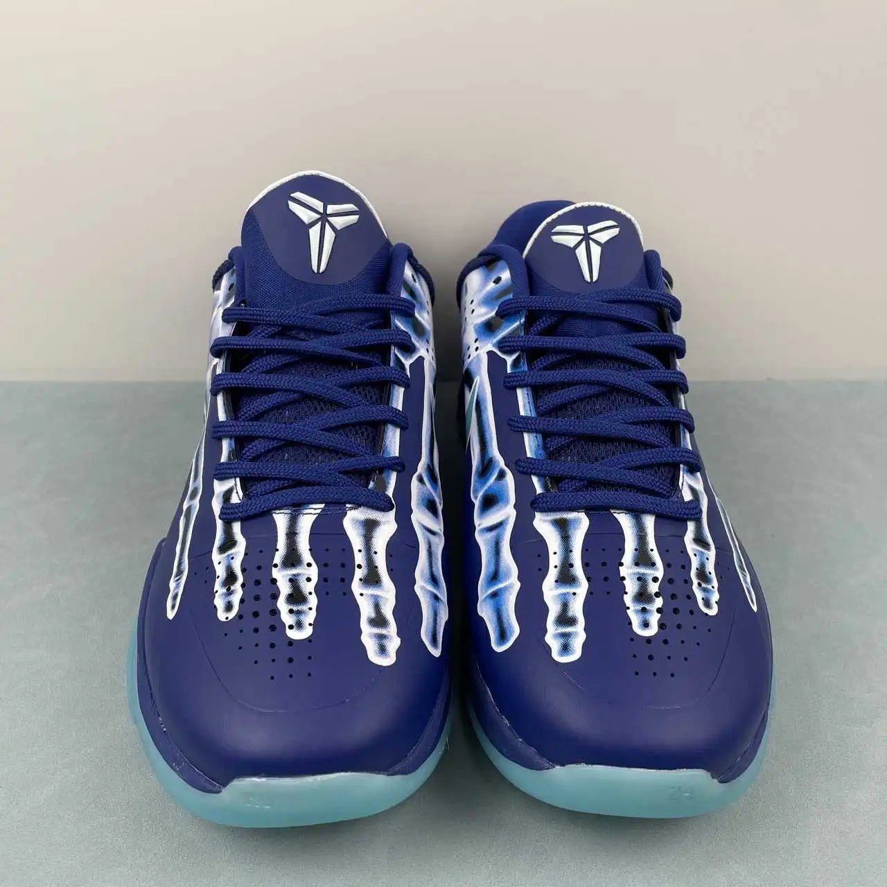 Nike Kobe HJ4303-400 thumbnail 4