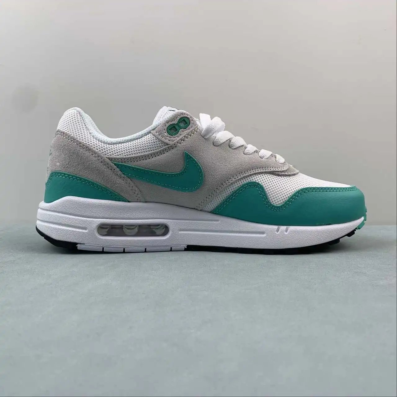 Nike Air Max1 DZ4549-001 thumbnail 4