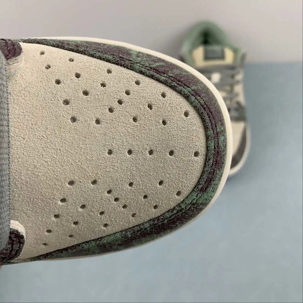 Nike Dunk Low FN4193-100 8