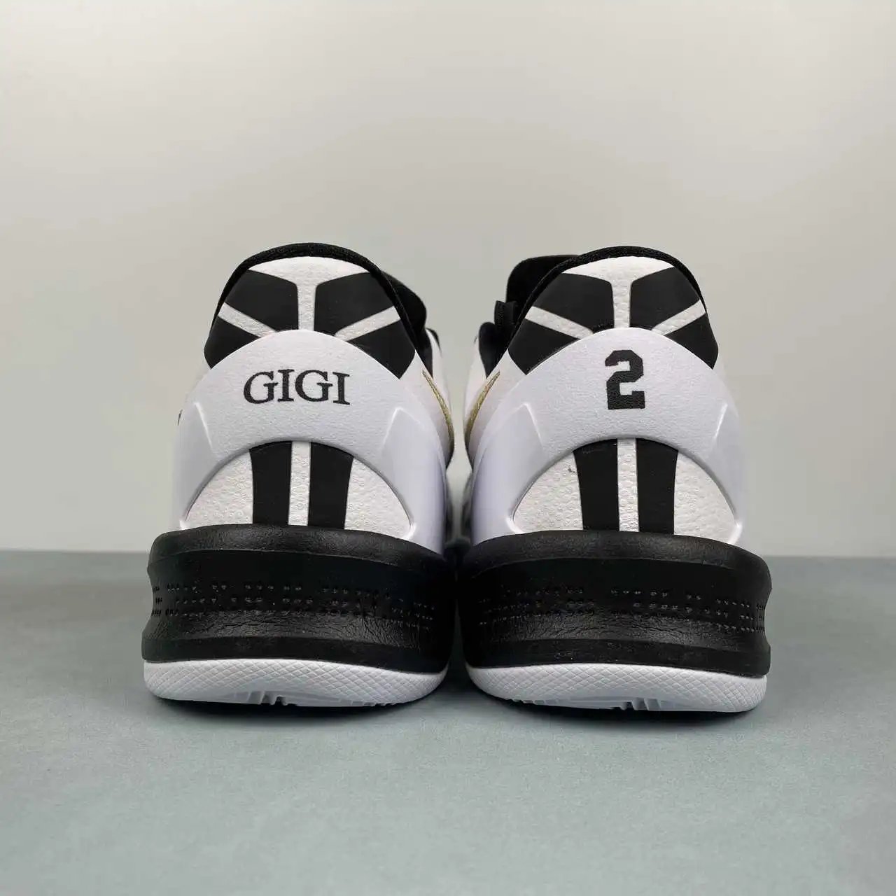 Nike Kobe FV6325-100 thumbnail 4