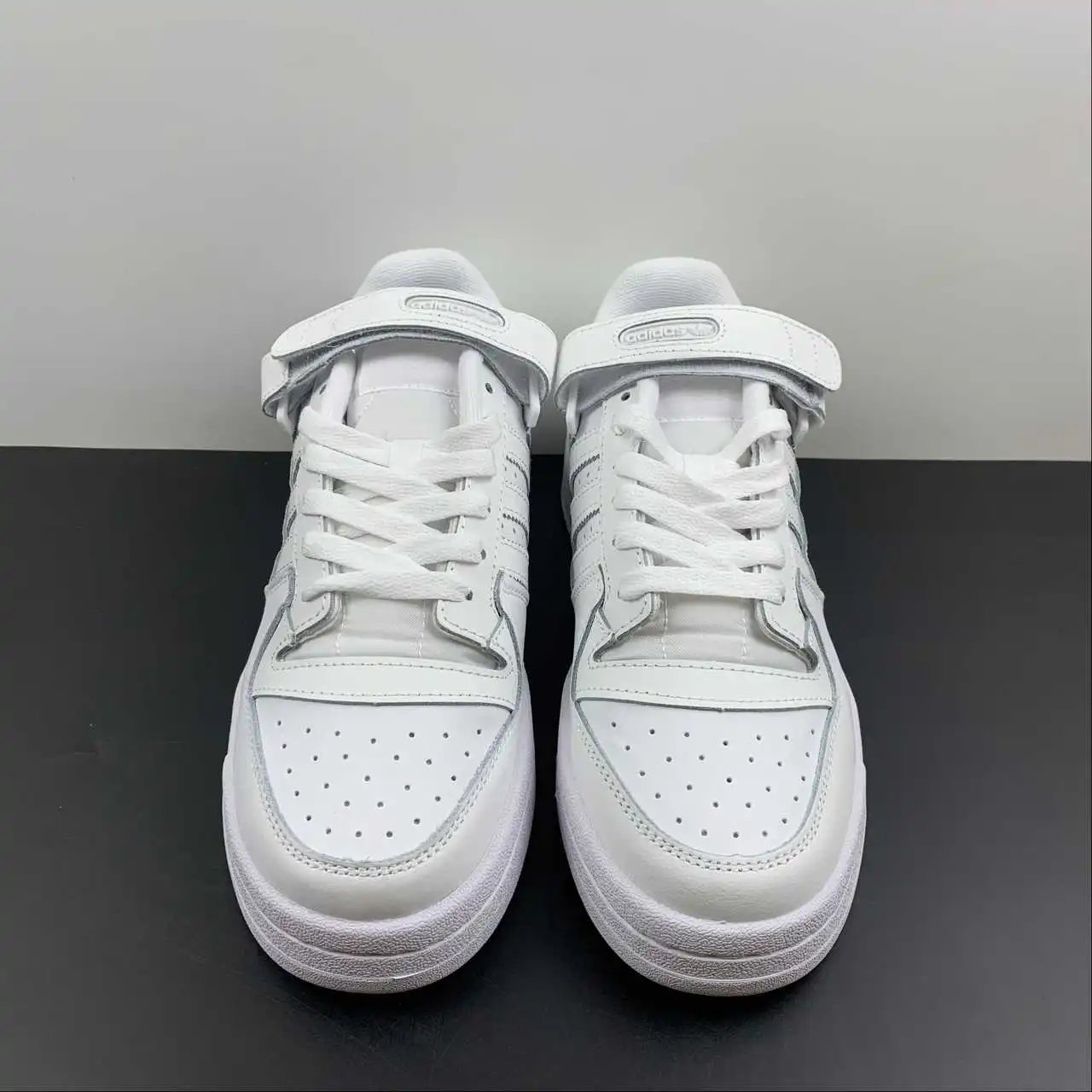 Adidas Forum FY7755 thumbnail 3