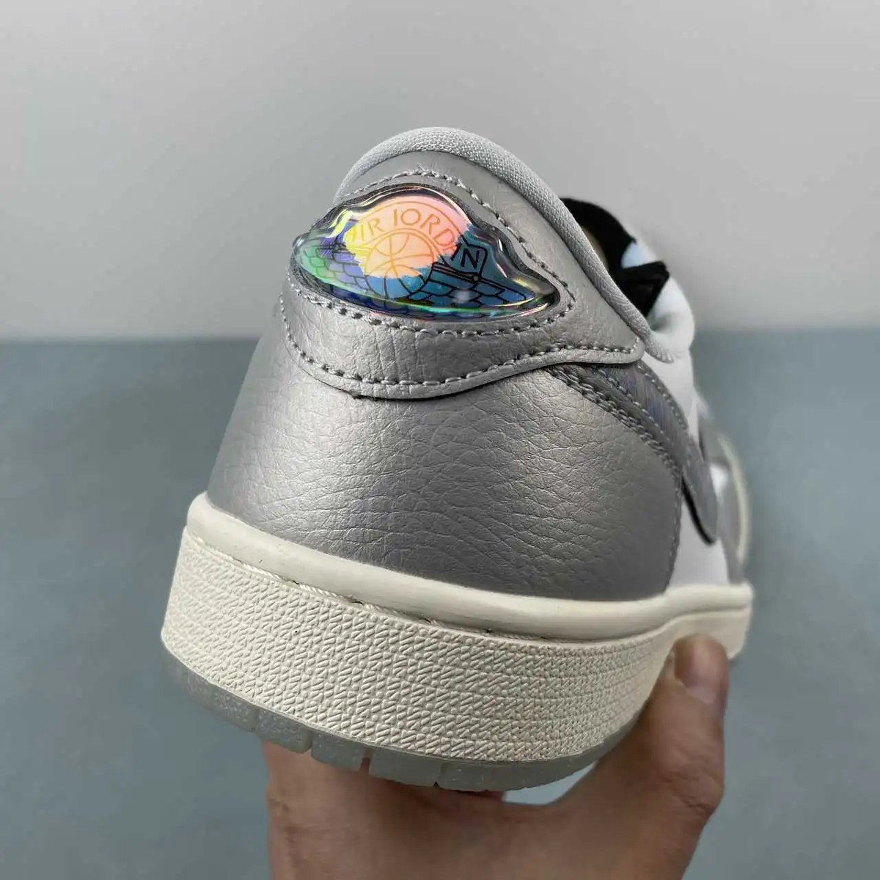 Air Jordan 1 Low HF3144-100 8