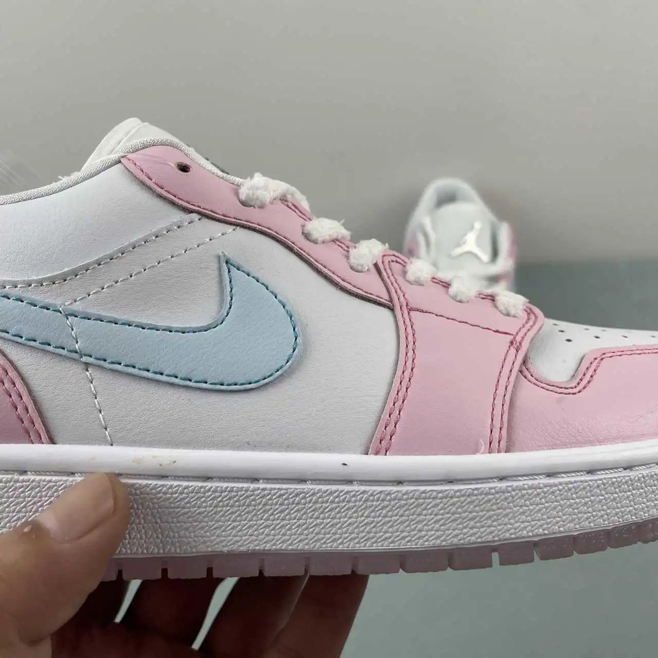 Air Jordan 1 Low HM3706-141 9