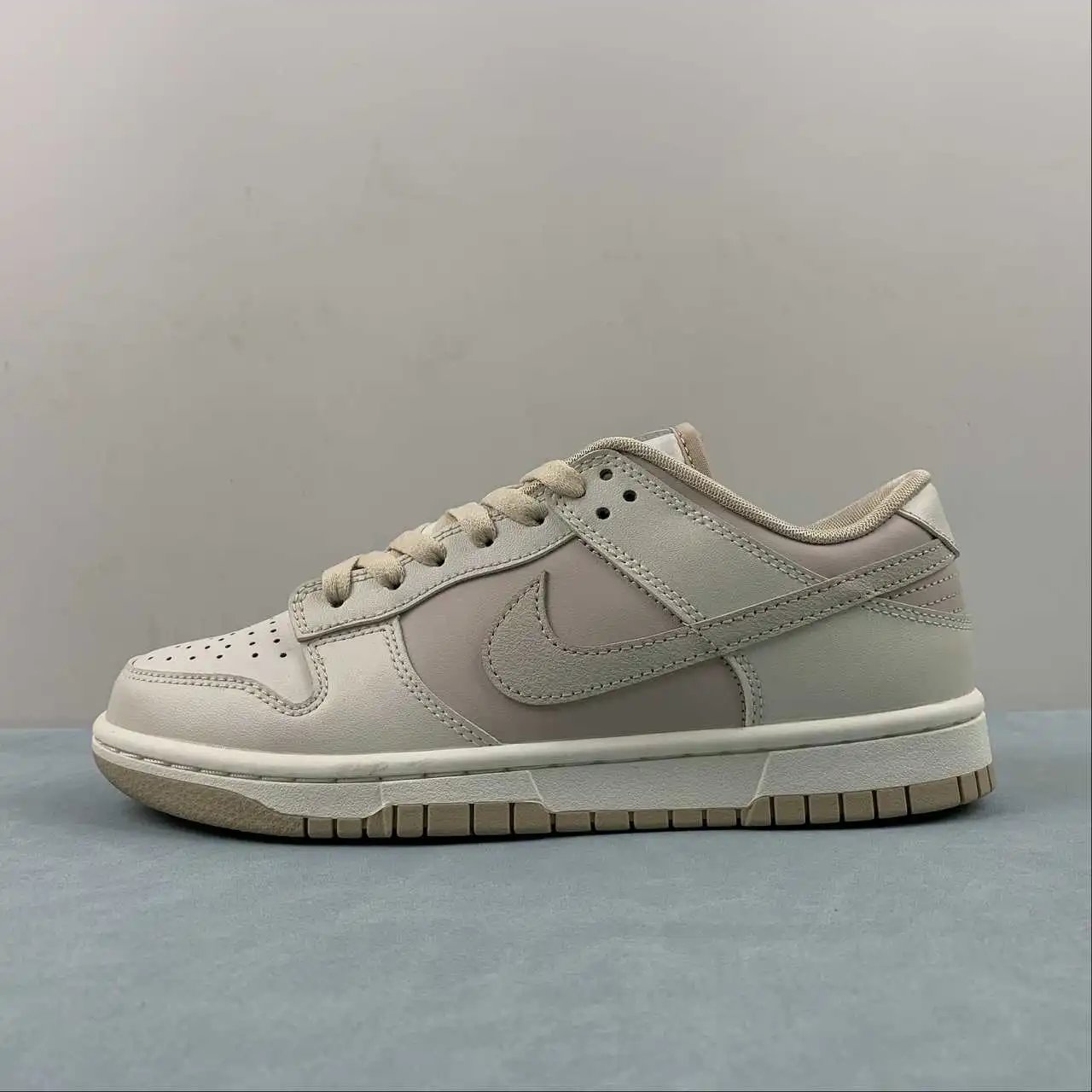 Nike Dunk Low DX5930-001 thumbnail 4