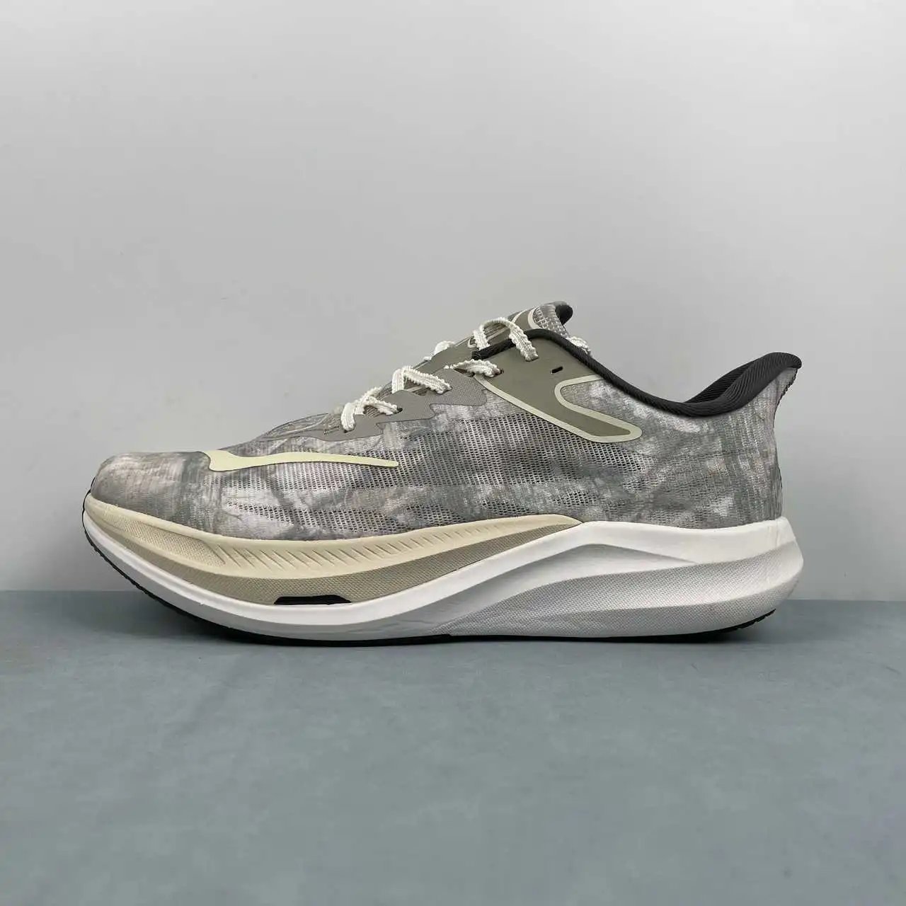 HOKA U ROCKET X 3 JOHN ELLIOTT 1180830-SQW thumbnail 4