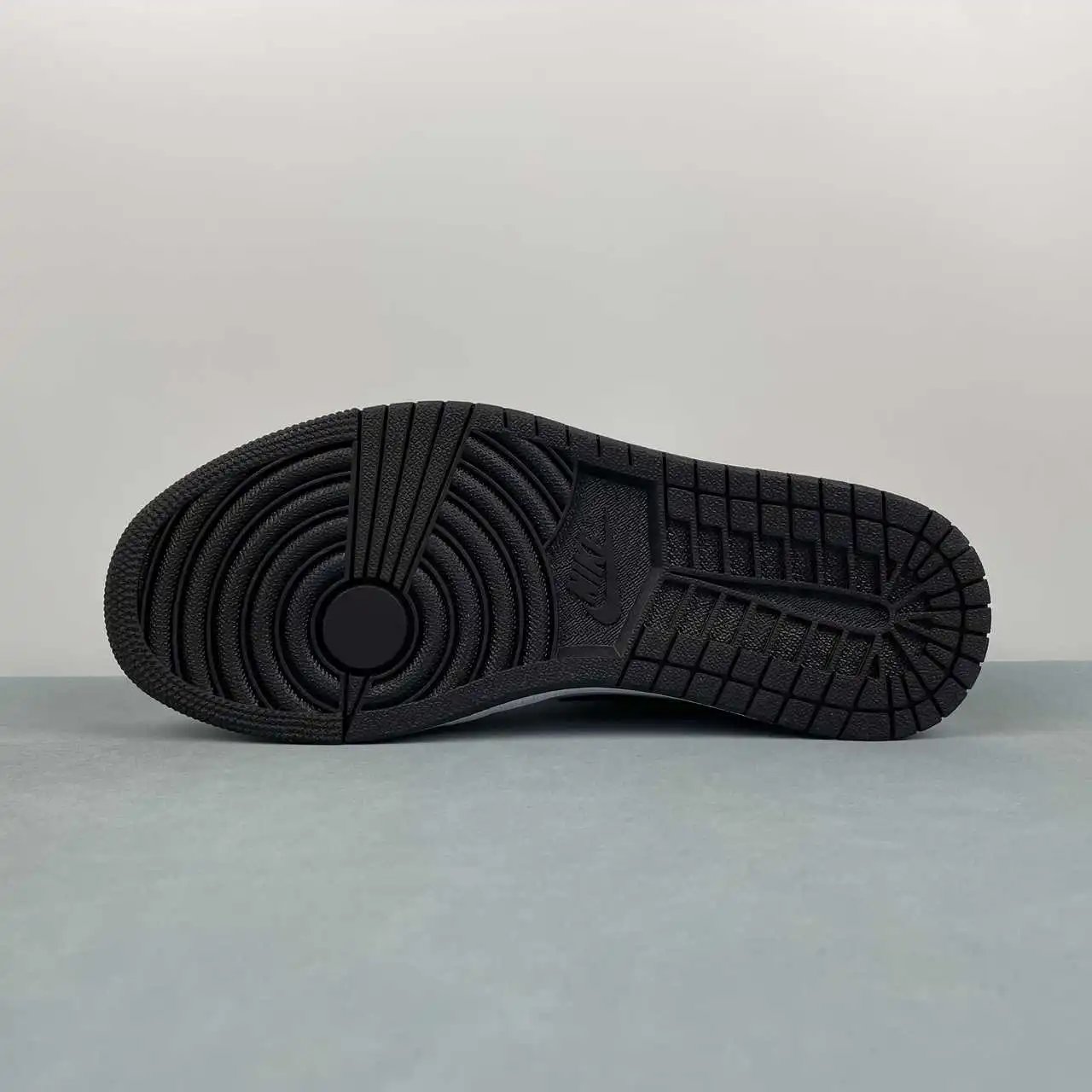 Air Jordan 1 Low 553558-030 11