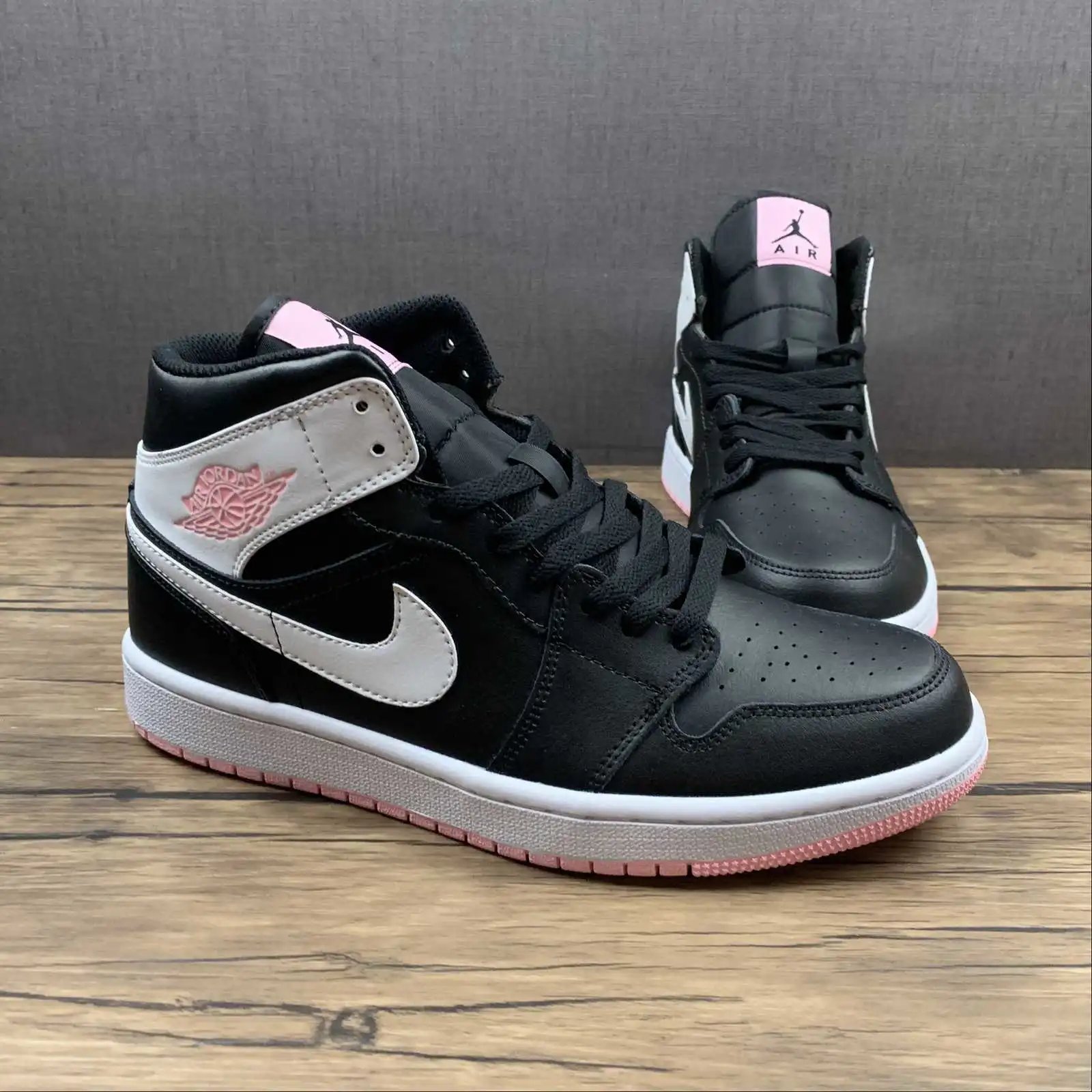 AJ1 Mid Black Pink – DH3227-106 thumbnail 2