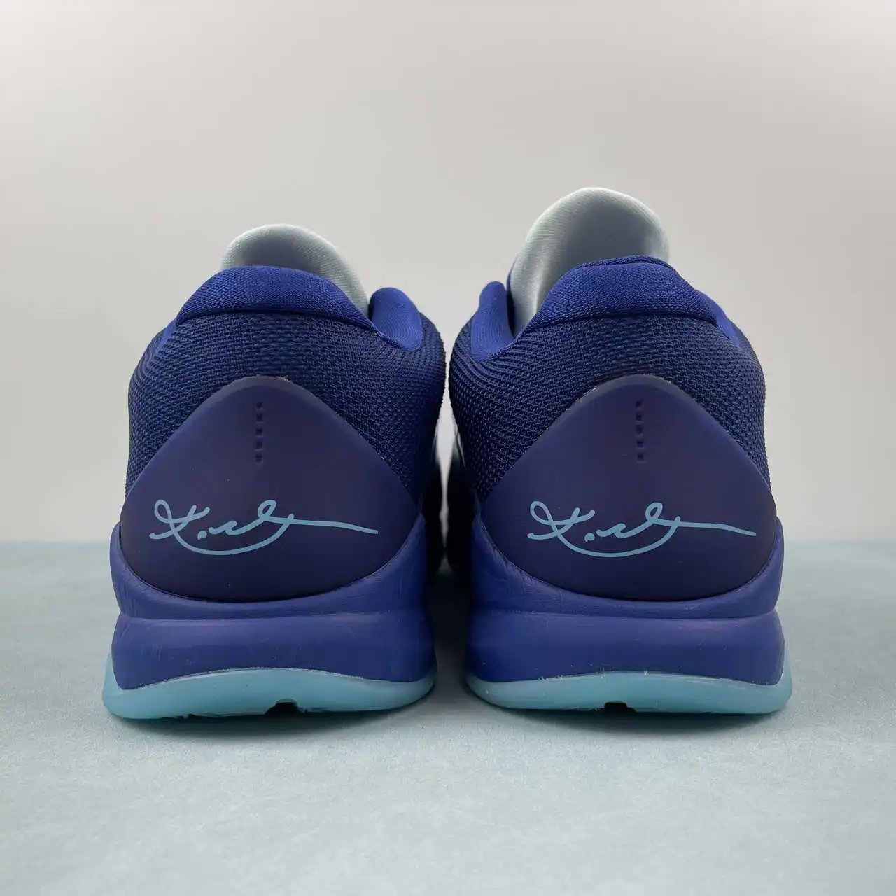 Nike Kobe HJ4303-400 thumbnail 3