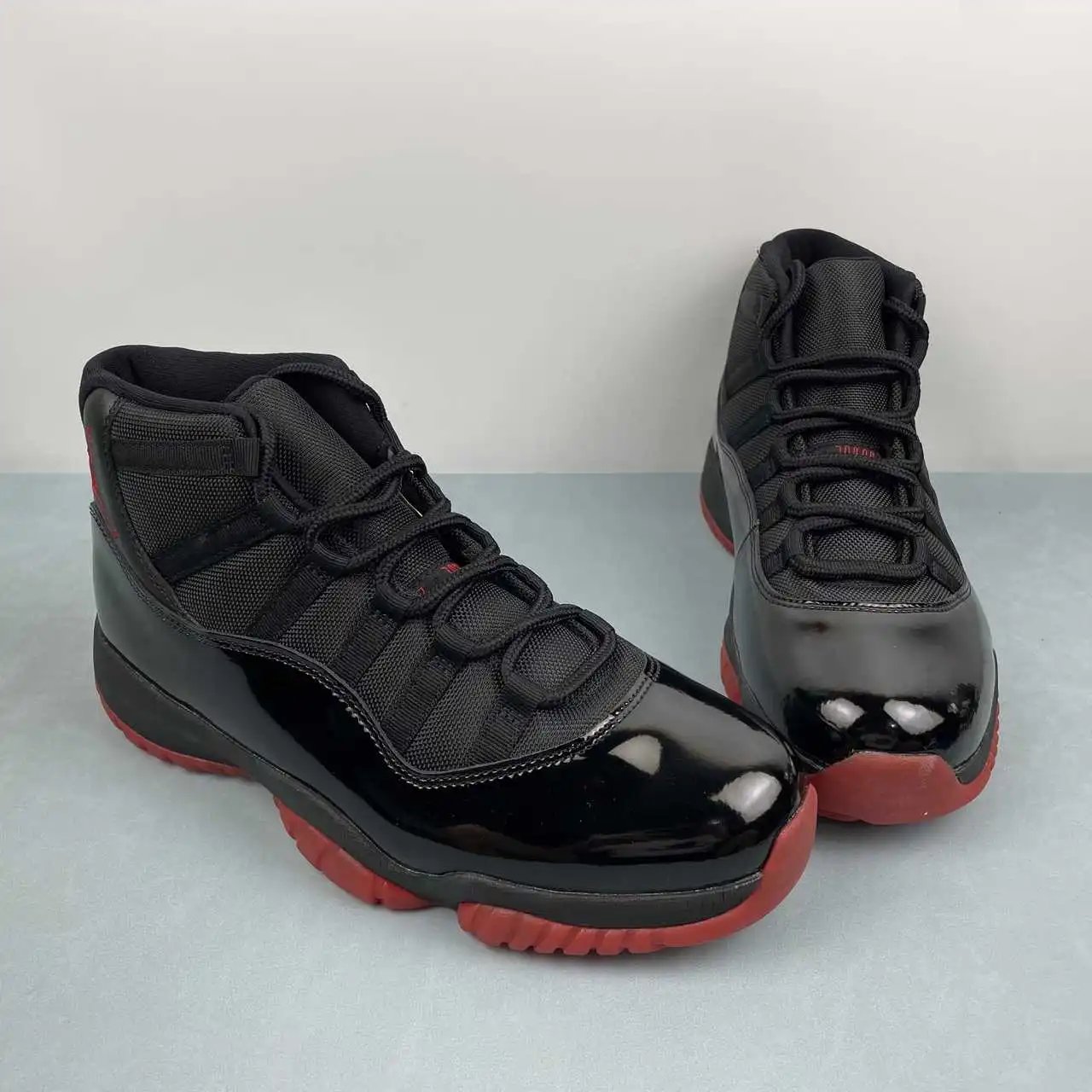 AJ11 Bred thumbnail 2