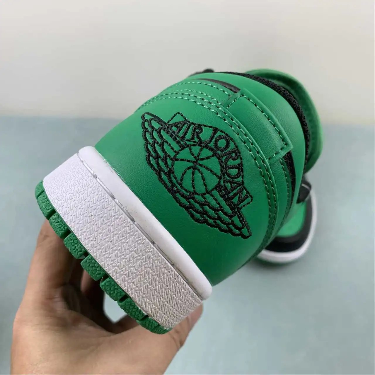 Air Jordan 1 Low 553558-065 10