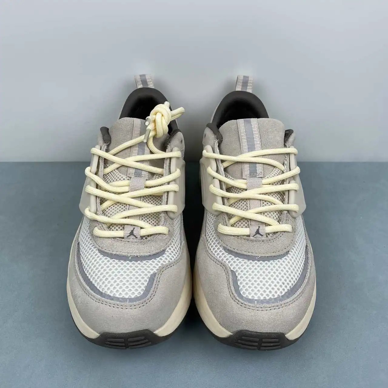 Air Jordan IB3722-101 thumbnail 3