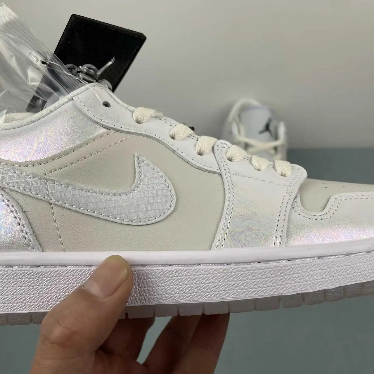 Air Jordan 1 Low HF4080-001 9
