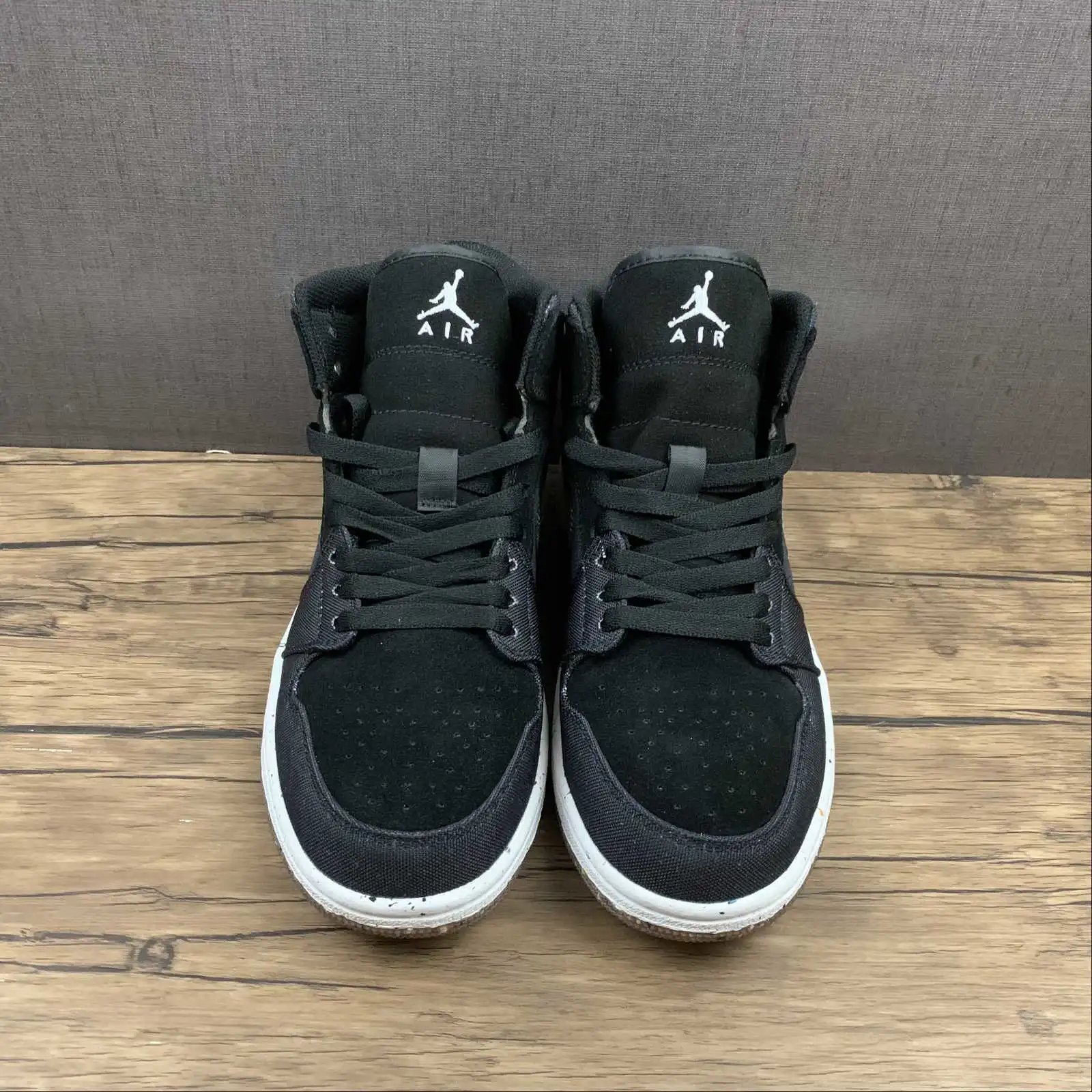 AJ1 Mid Shadow Grey – DM3529-001 thumbnail 3