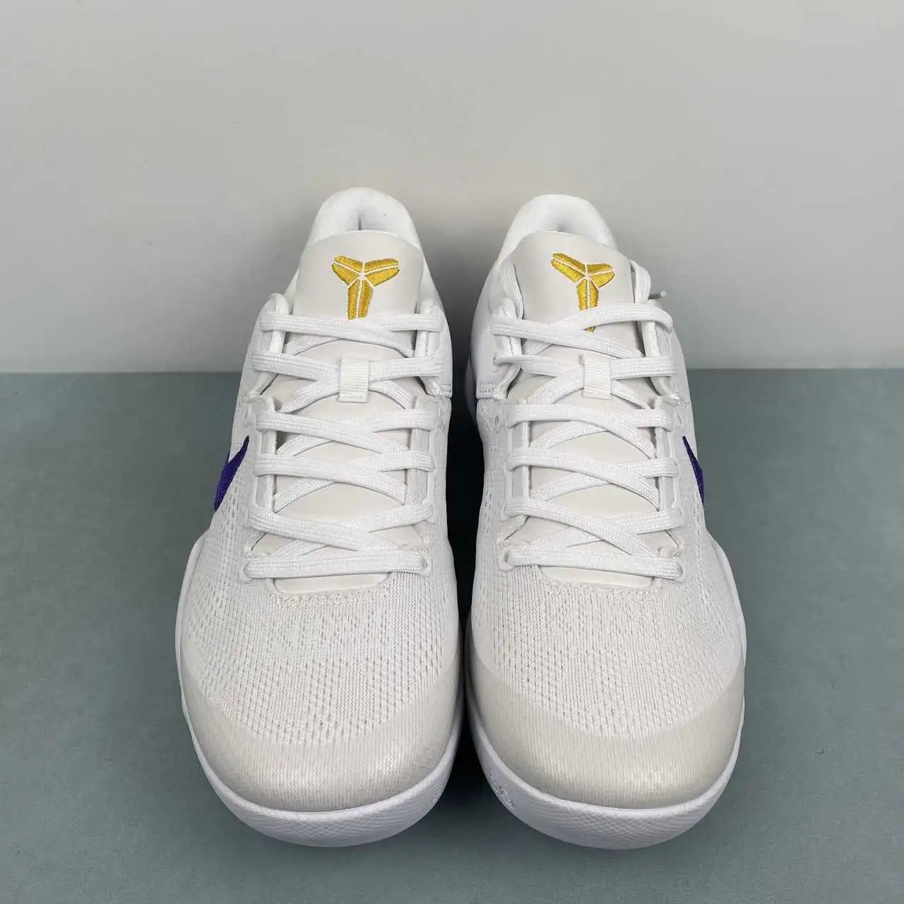 Nike Kobe HF9550-100 thumbnail 3