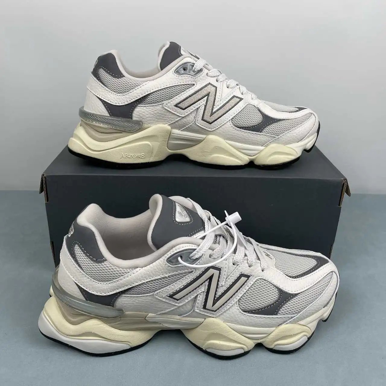 New Balance 9060 U9060AGA