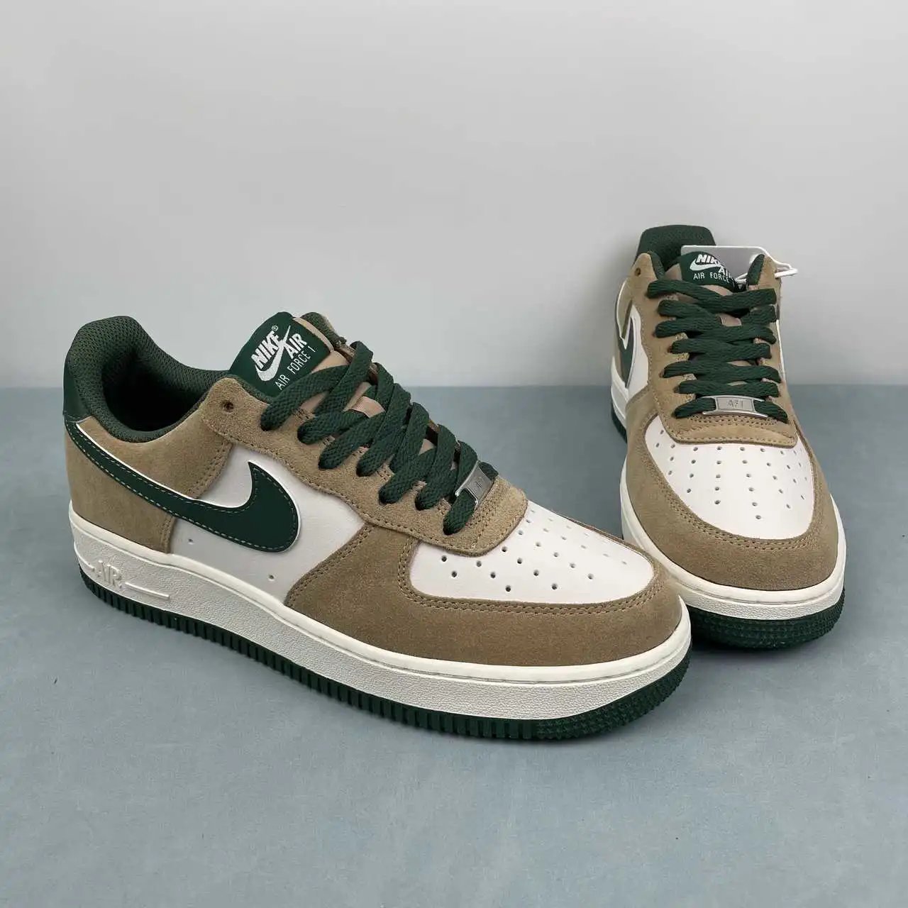 Nike Air Force 1 FQ8714-203 thumbnail 2